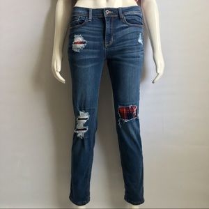 Sneak Peek Sz 9 Mid-Rise Sexy Boyfriend Denim